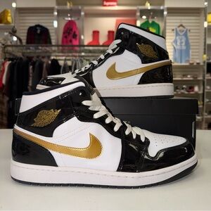 Air Jordan 1 Mid Patent SE 'Black Gold' - USED/REP BOX